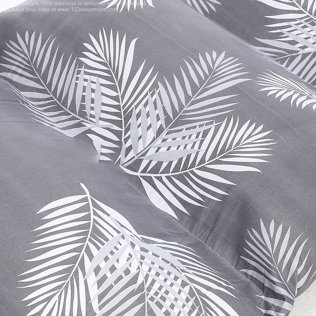 • المرتبة الارضية قابلة للطي(Gray tropical design)