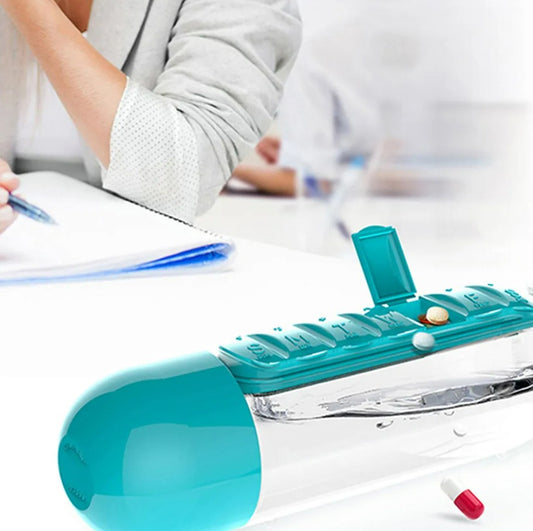 • Two-piece offer (2-in-1 water bottle and pill organizer)